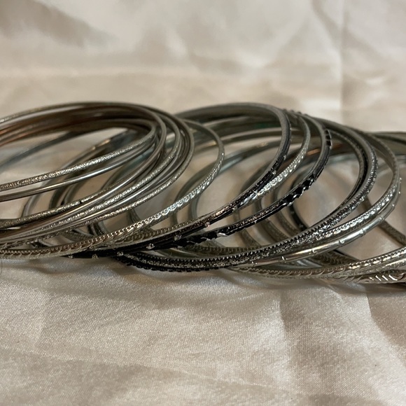 Silver w/ Black Bangle Bracelets 🖤 - Picture 2 of 3